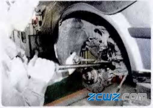 更换轮毂轴承步骤方法及安装轴承事项